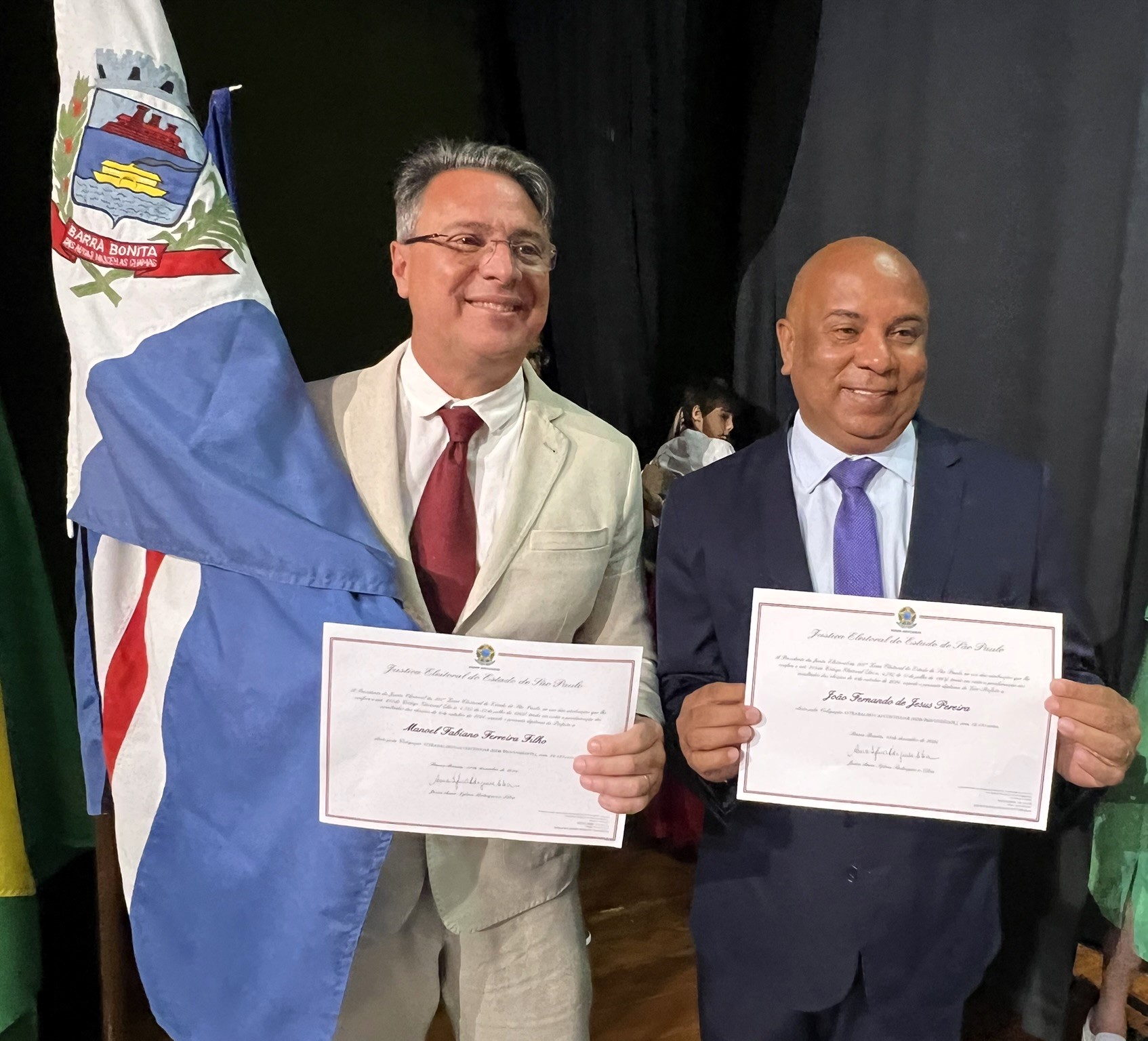 JUSTIÇA ELEITORAL DIPLOMA ELEITOS EM BARRA BONITA E IGARAÇU DO TIETÊ