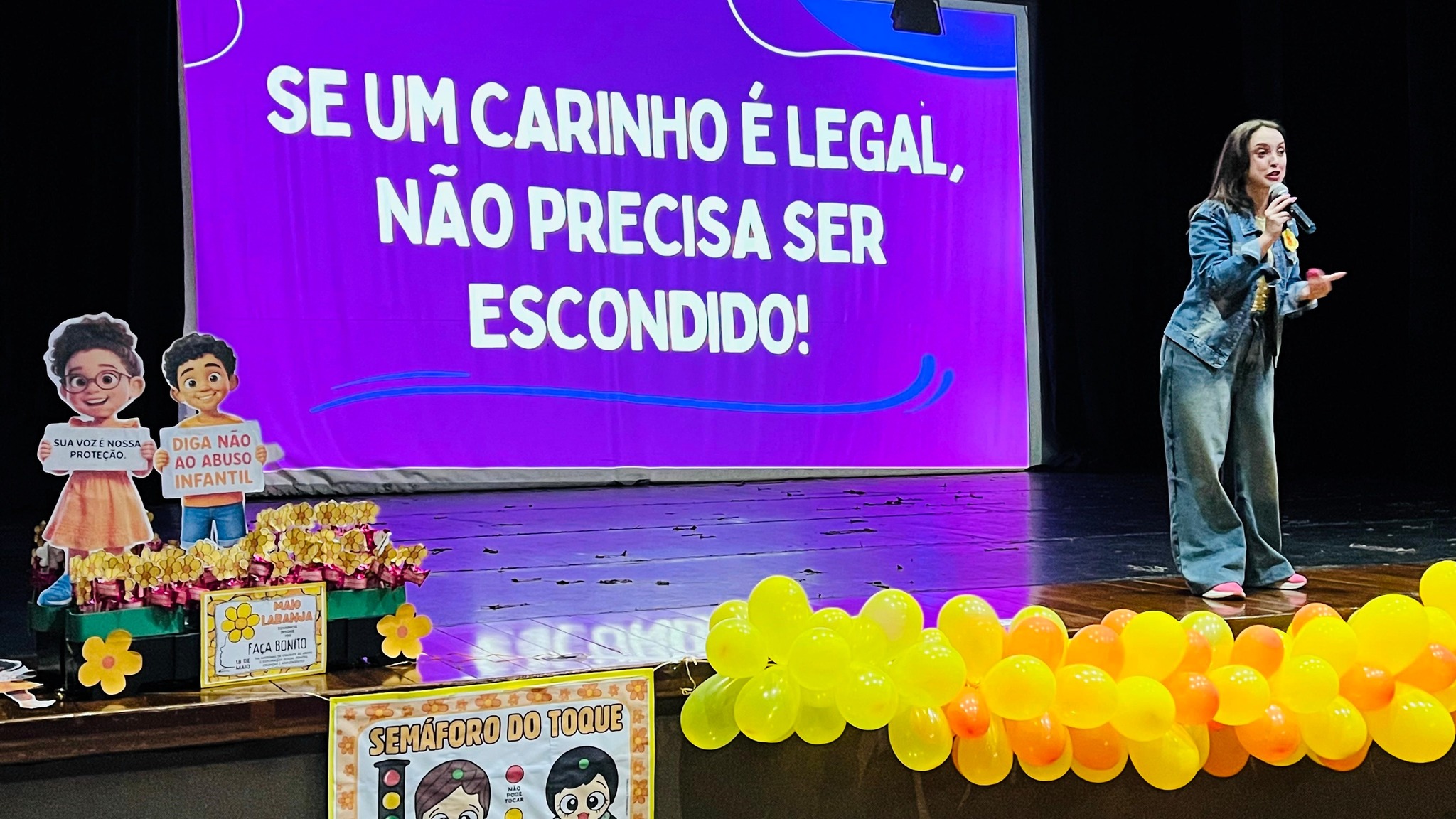 MAIO LARANJA: ALUNOS DA REDE MUNICIPAL APRENDEM SOBRE AUTOPROTEÇÃO E PREVENÇÃO
