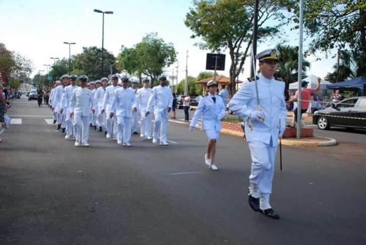 Barra Bonita faz desfile no 7 de setembro