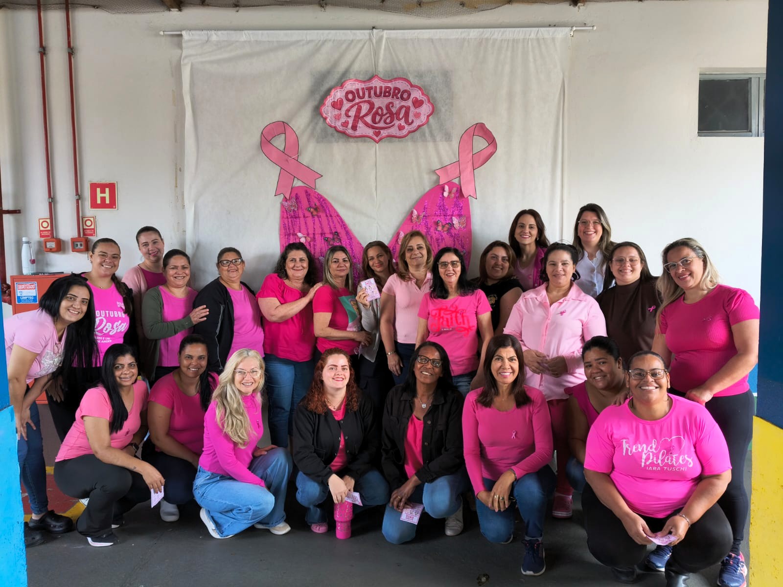 OUTUBRO ROSA NA CRECHE CENIRA: UM MOMENTO DE CONSCIENTIZAÇÃO E CUIDADO