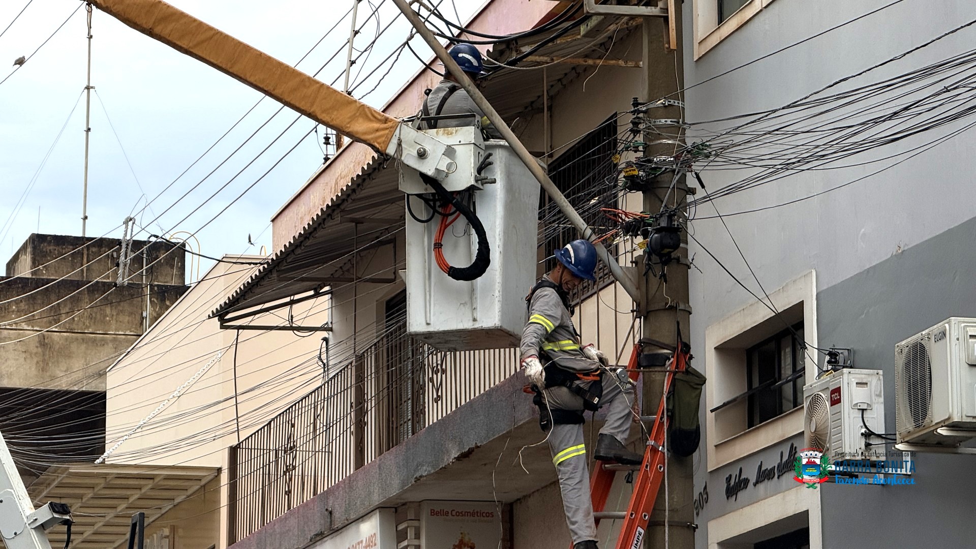 CENTRO DE BARRA BONITA GANHA NOVAS LUMINÁRIAS LED