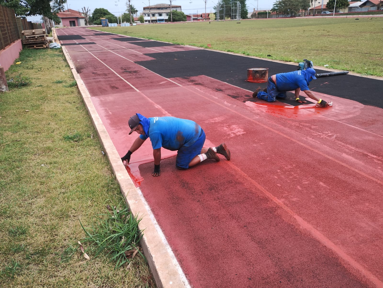 RECUPERAÇÃO DA PISTA DE ATLETISMO DO ALCINDÃO ENTRA NA FASE FINAL