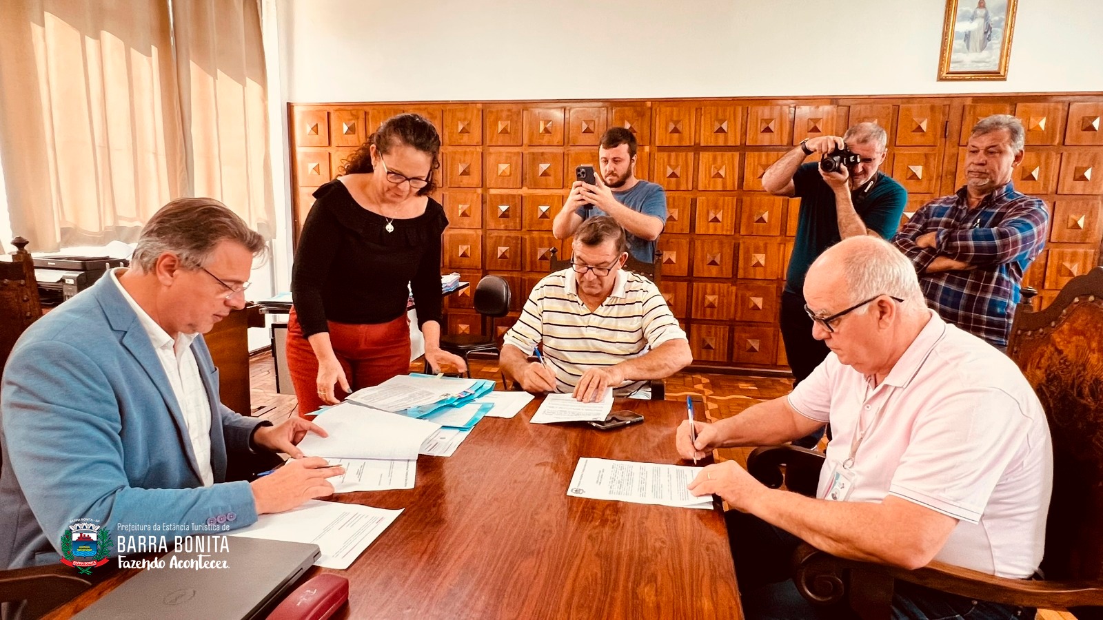 PREFEITURA  RENOVA CONVÊNIO E ASSEGURA ATENDIMENTO DE URGÊNCIA E EMERGÊNCIA NO HOSPITAL SÃO JOSÉ
